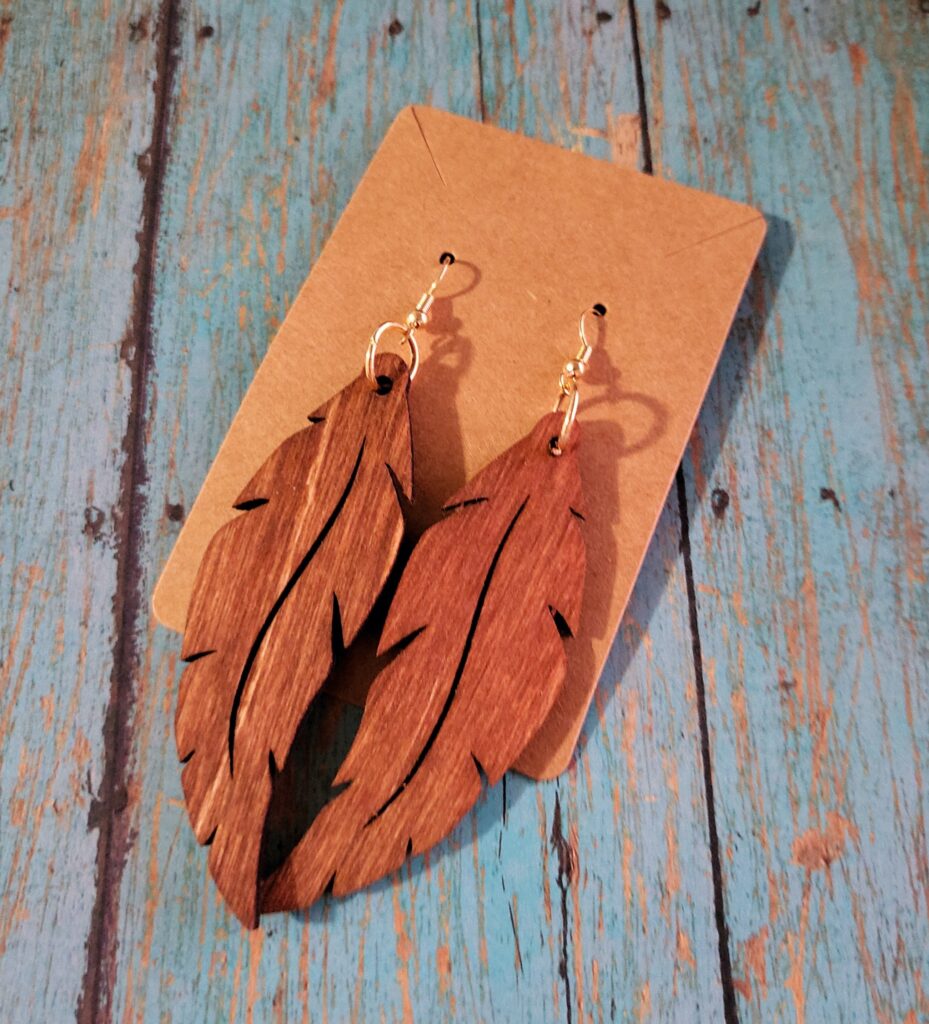 Cream Leather Feather Earrings Gold Metallic Tipped, Handmade –  MollyauContraire